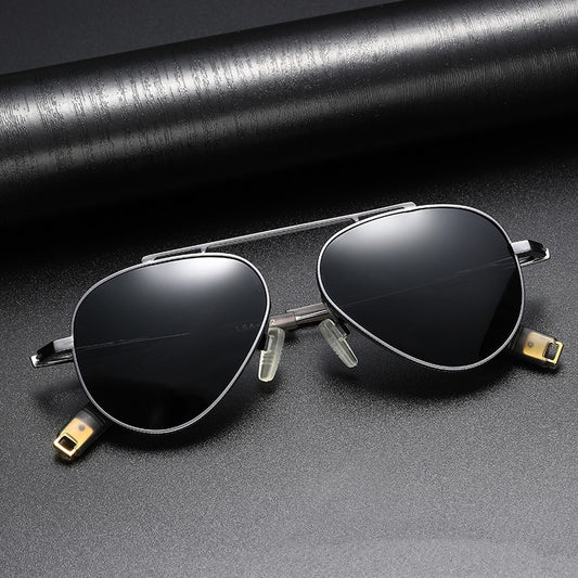 Titanium Polarized UV Protection Photochromic Sunglasses